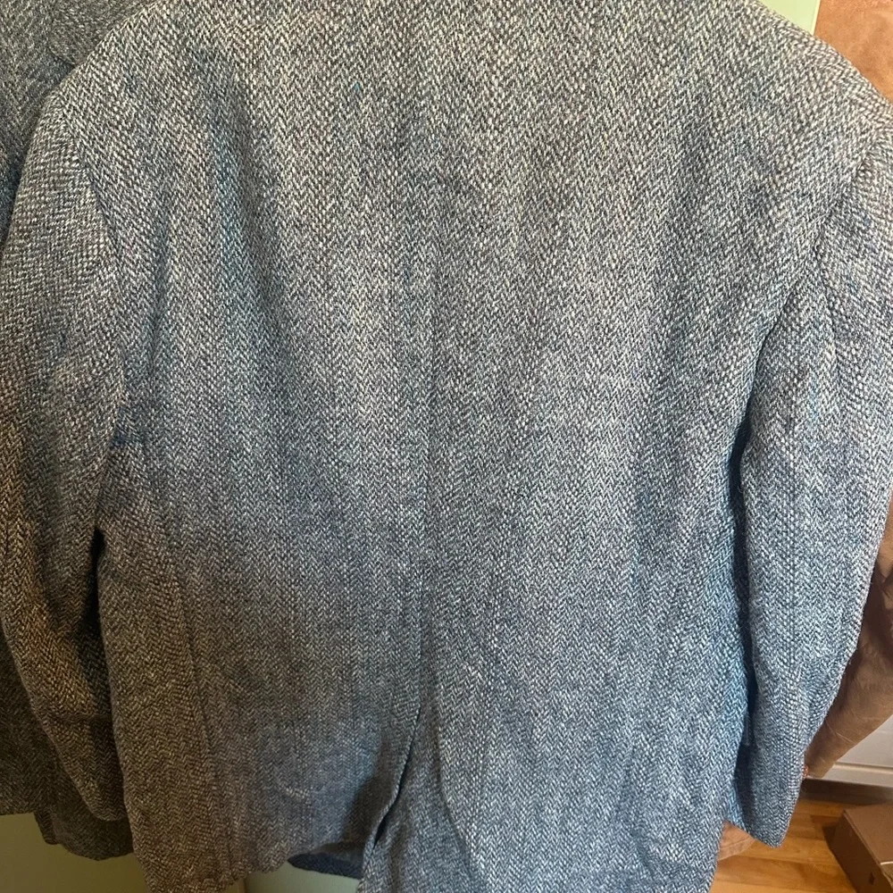 Men's Gray Herringbone Blazer - Tailored Sport Coat - Picture 5 of 5